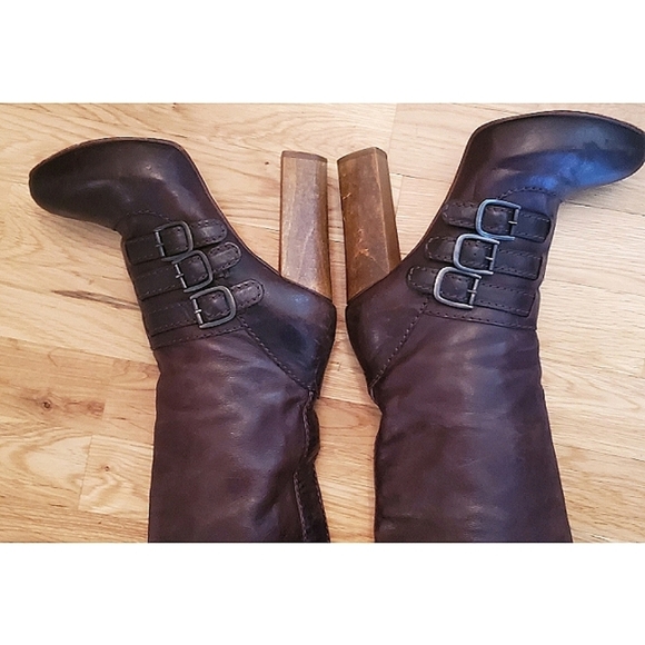 Chloe Three Buckle Wooden Heel Knee-high Leather Boot Size US 7 Brown - Picture 10 of 15